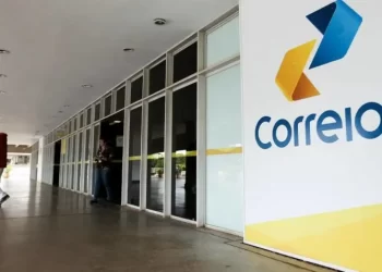 Em meio a rombo, Correios gastam R$ 4 milhões para bancar turnê de Gilberto Gil