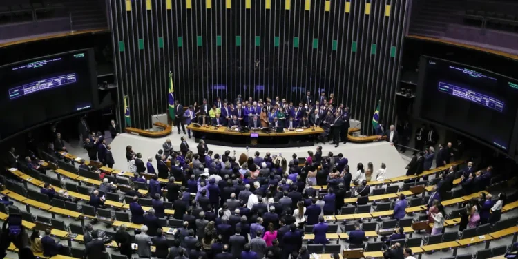 Na semana do Natal, governo paga R$ 1,5 bilhão em emendas do Congresso