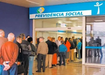 Sob Lula, fila do INSS se aproxima de 3 milhões