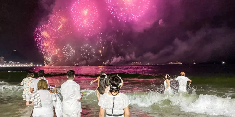 Réveillon 2026 do Rio pode movimentar R$ 3,34 bilhões na economia da cidade