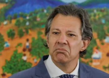 Haddad diz que deve sair do ministério da economia em fevereiro