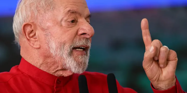 Lula fez 11 repasses ao PT em 2025