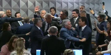 Deputado petista se envolve em confusão na CPMI do INSS após aprovação de quebra de sigilos