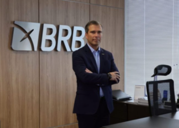 Ex-presidente do BRB é preso pela PF em investigação sobre propina milionária no caso Master