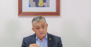 Ministro de Lula defende possível aumento da dívida para proteger população de crise global