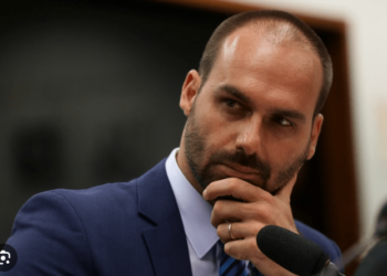 Moraes vota para condenar Eduardo Bolsonaro a prisão por difamação contra Tabata Amaral